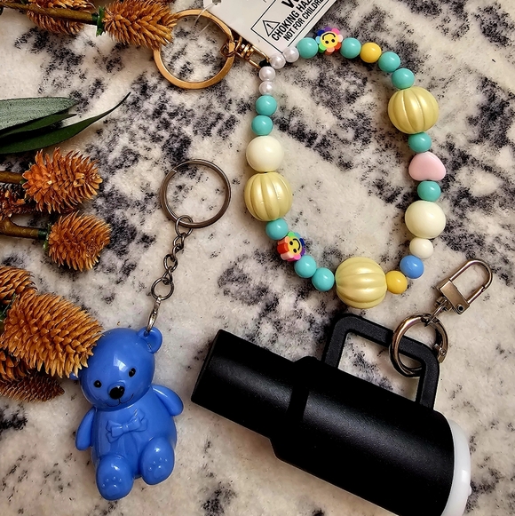 3 Keychain●Charms Bundle - Picture 6 of 7